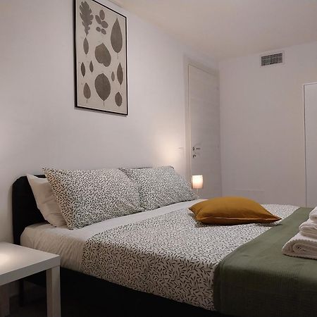 Residence La Vela 2 Rome Bagian luar foto